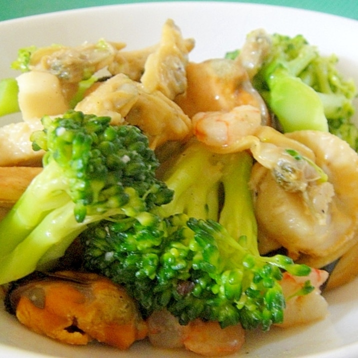 簡単 ブロッコリーとシーフードミックスのバター炒め レシピ 作り方 By そらまる14 楽天レシピ